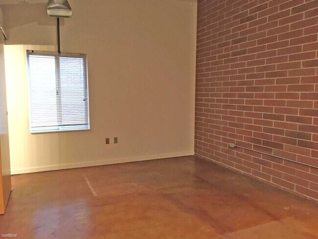 Building Photo - 2 br, 2 bath Condo - 322 E Liberty St Apt 1