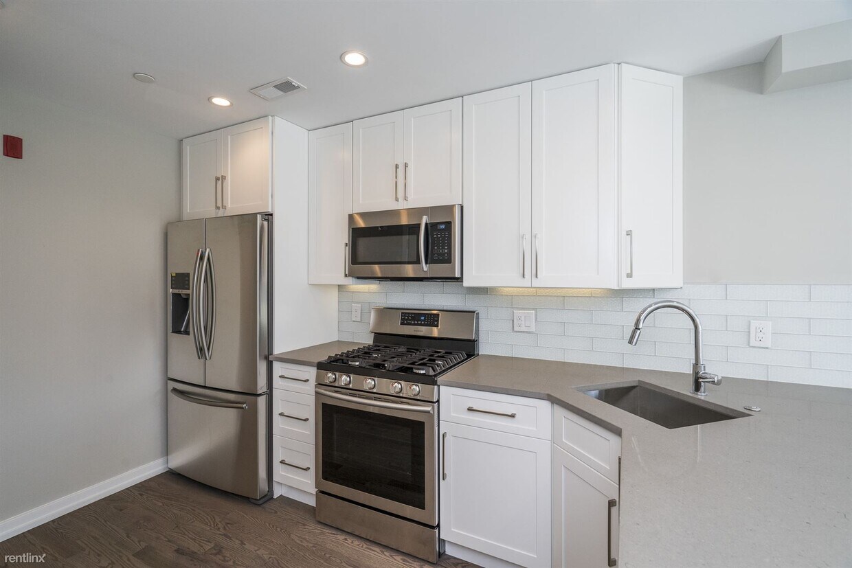 1434 Clymer St Unit 2