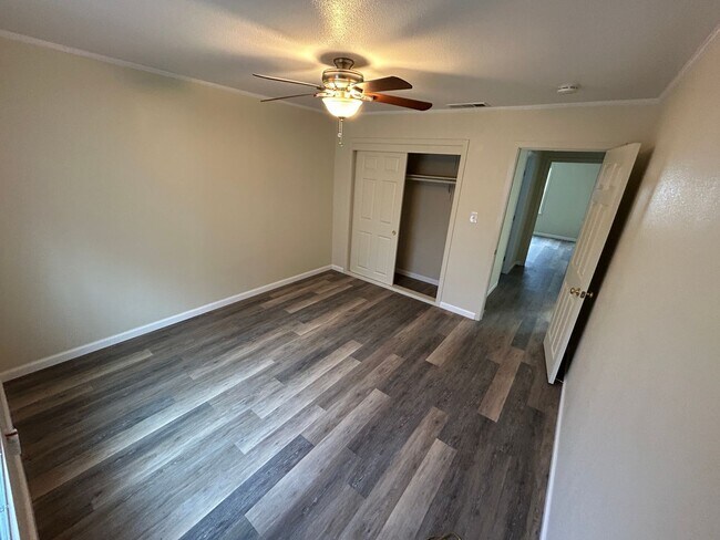 Foto del edificio - New New New 2 bedroom house in Northwest H...