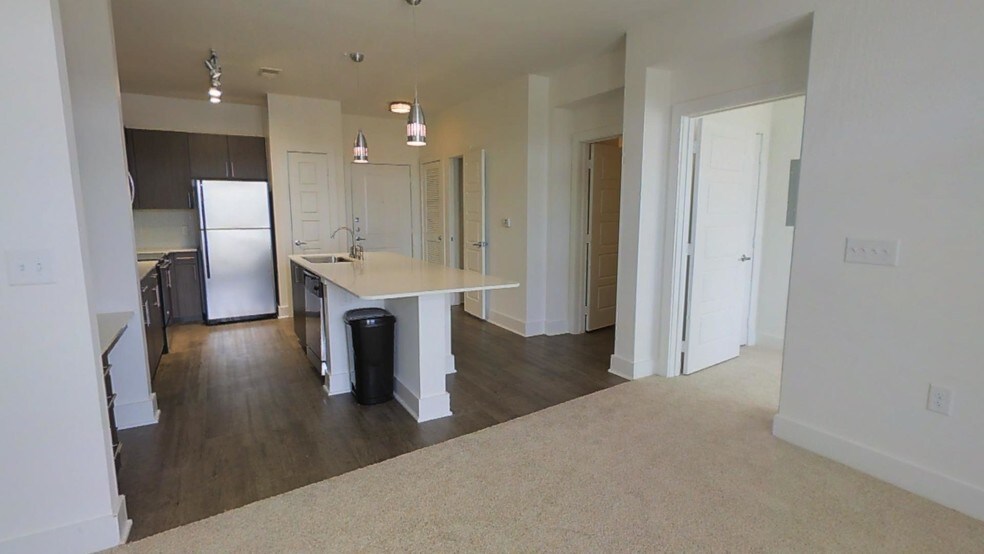 Foto del edificio - 476 Wilmer St NE