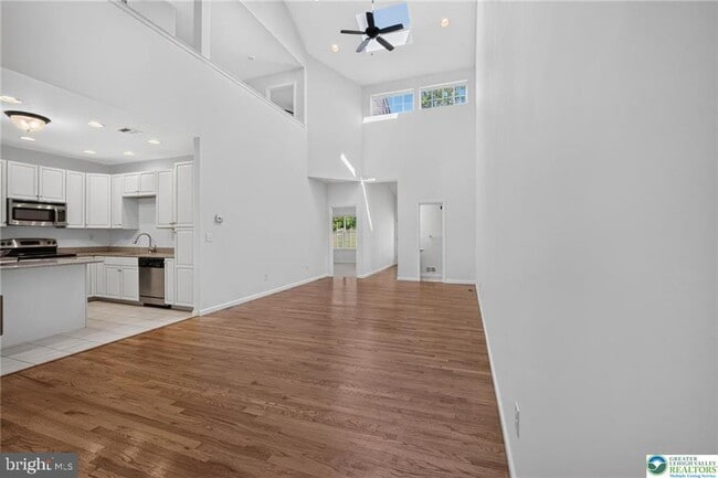 Building Photo - 5127 Dogwood Trail
