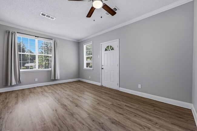 Building Photo - Corner Lot in Phenix City!
