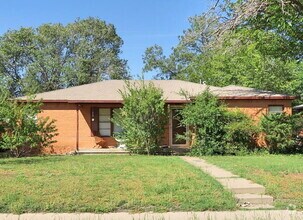 Building Photo - 3808 23rd St
