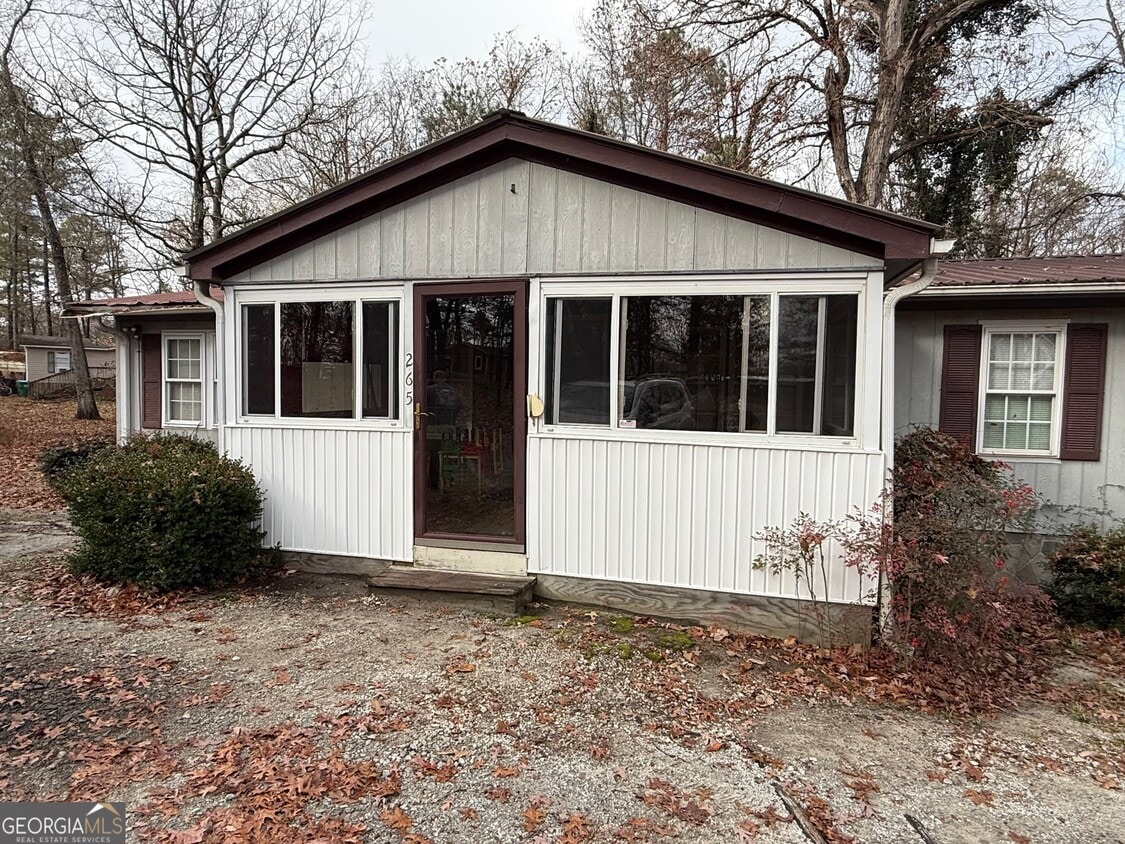 Primary Photo - 265 Tanglewood Ln