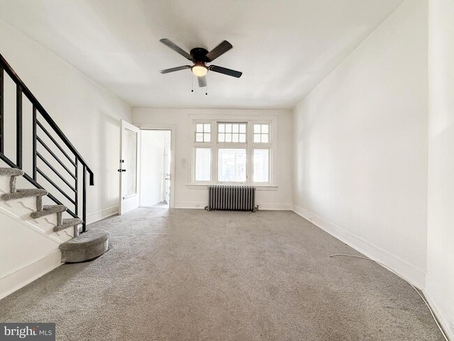 Foto del edificio - 156 W Albanus St