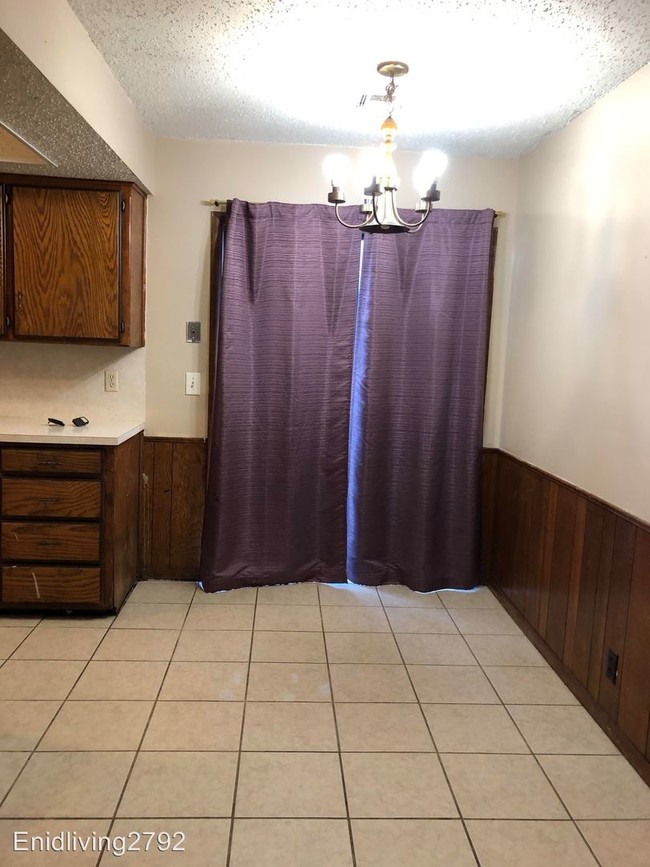 Foto del edificio - 3116 Forestridge Dr
