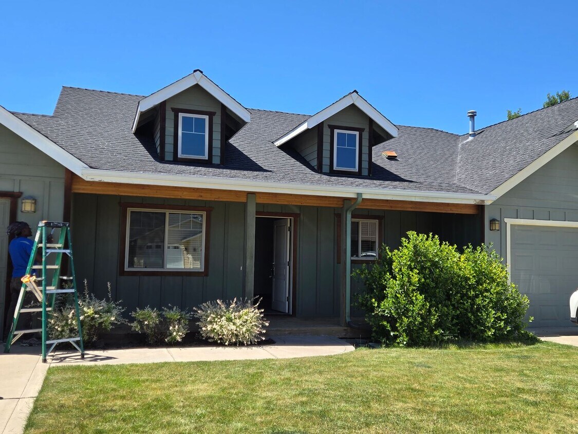 Foto principal - Adorable duplex in Golf Course Community, ...