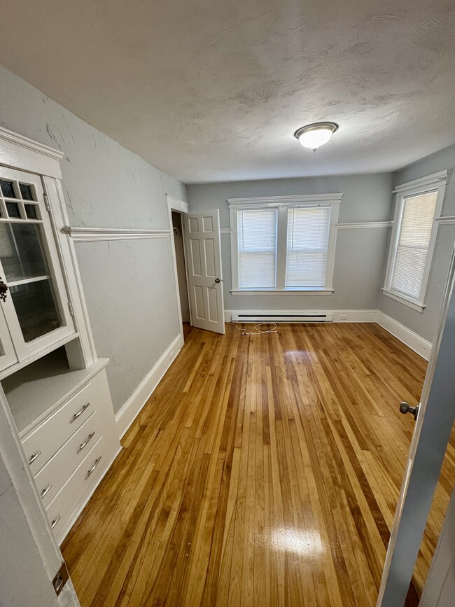 Building Photo - 31 Falmouth St