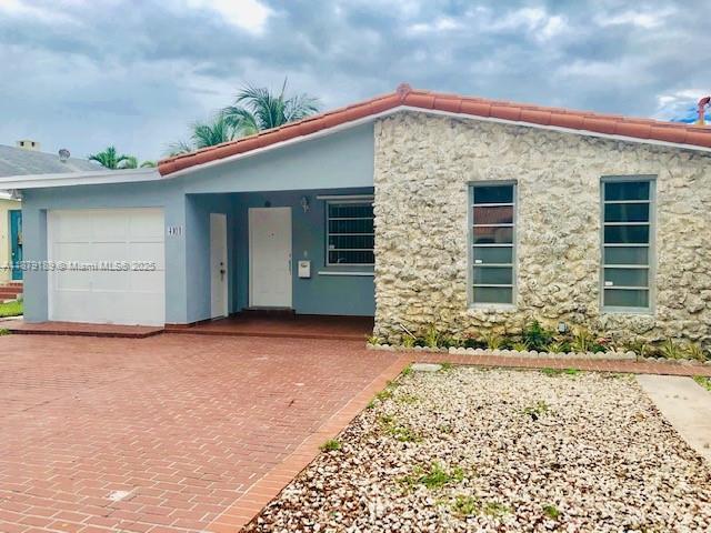 Foto principal - 4101 SW 13th Terrace
