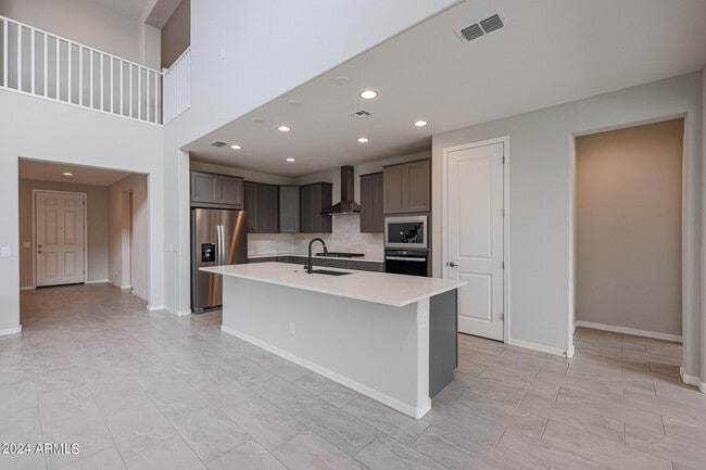 Building Photo - 2031 W Bramble Berry Ln