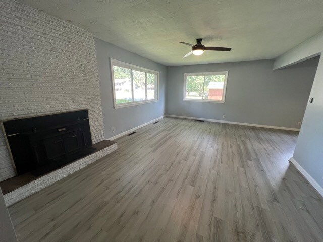 Building Photo - 1602 S Estate Ave