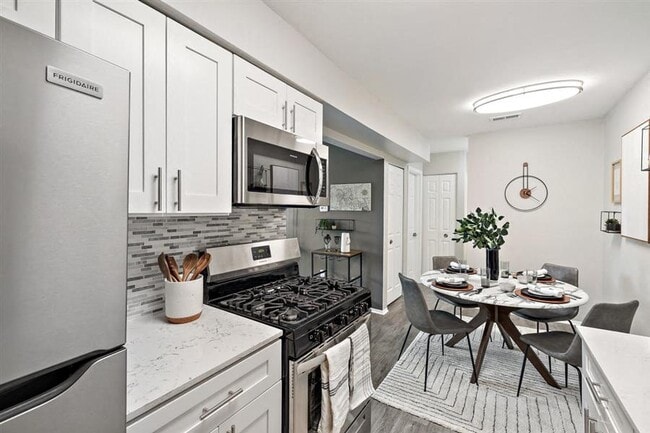 Building Photo - Residences at Grand Blanc Apartments - Grand Blanc, MI