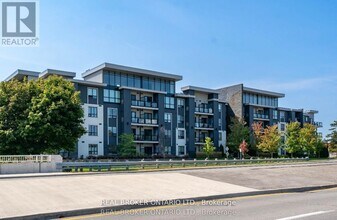 Building Photo - 3170 Erin Mills Pkwy