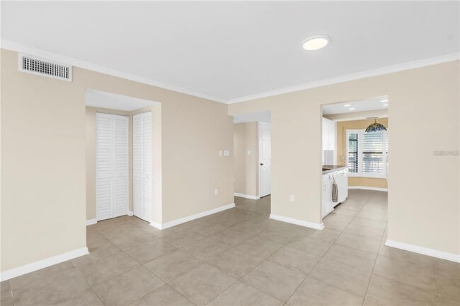 Photo - 1320 Pasadena Ave S Apartment