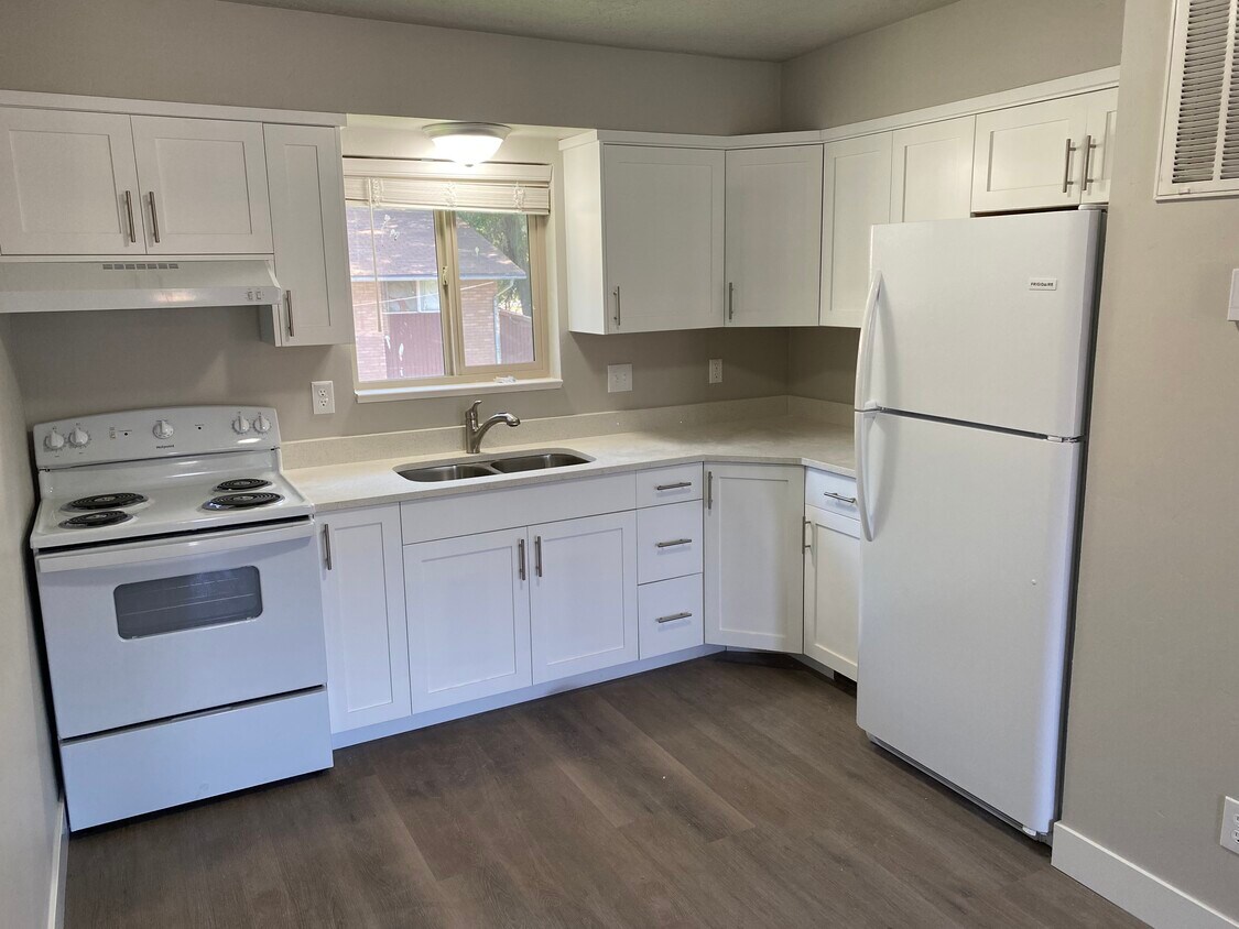 339 W 100 S Unit 2, Springville, UT 84663 Apartments in Springville
