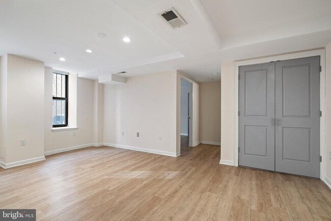 Building Photo - 2633 Adams Mill Rd NW