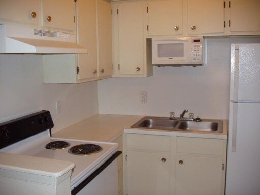 Building Photo - 610 Montgomery St