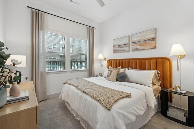 Building Photo - Move-In Special: 4–6 Weeks Free