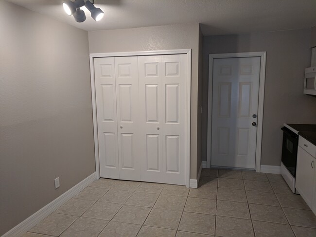 Building Photo - 5478 Avenue C