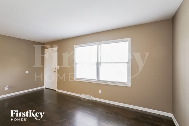 Foto del edificio - 4135 N Jackson Ave