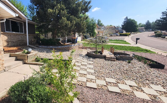 Building Photo - 6520 Pawnee Cir