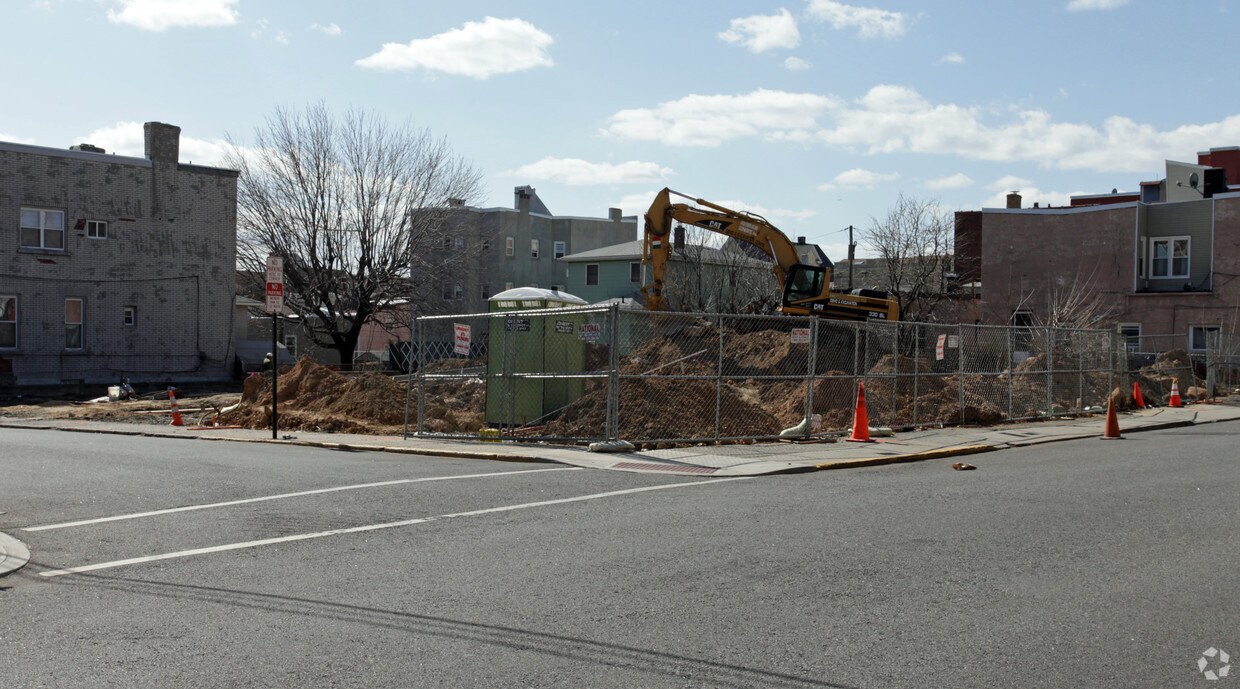 Foto principal - 238 Walker St