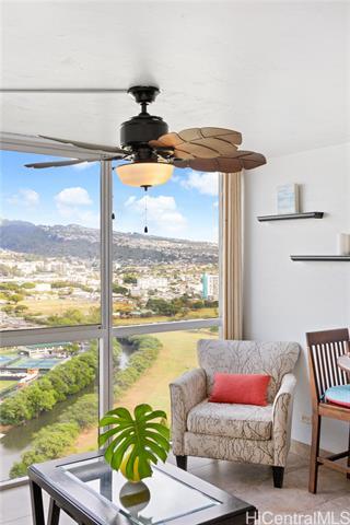 Building Photo - 2211 Ala Wai Blvd