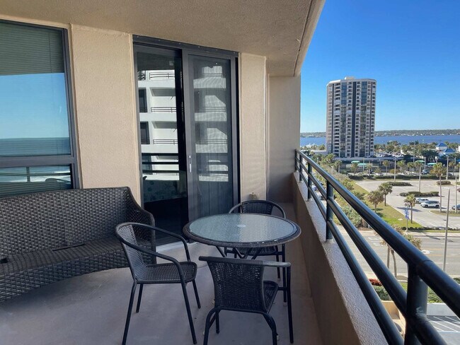 Foto del edificio - 3023 S Atlantic Ave