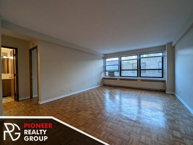 Building Photo - 4180 N Marine Dr