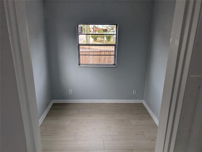 Foto del edificio - 1316 Holmes Ave