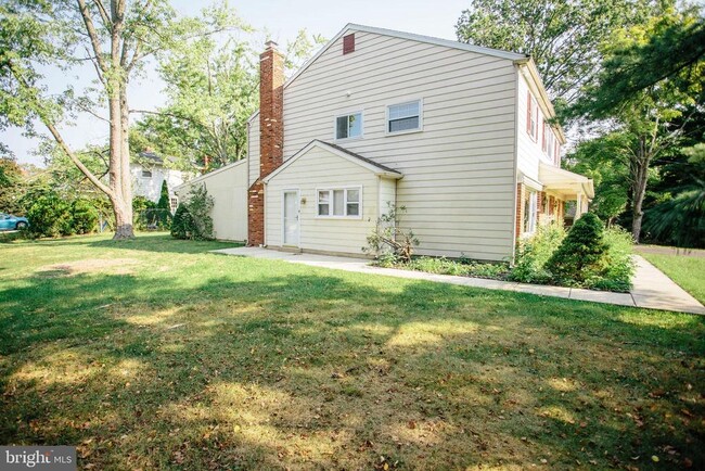 Building Photo - 1016 Eagle Ln