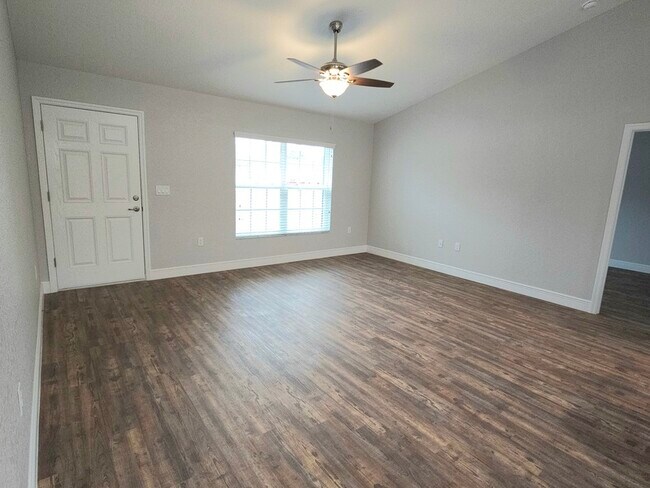 Foto del edificio - 2797 SW 161st Loop
