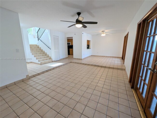 Building Photo - 6763 SW 140th Ave