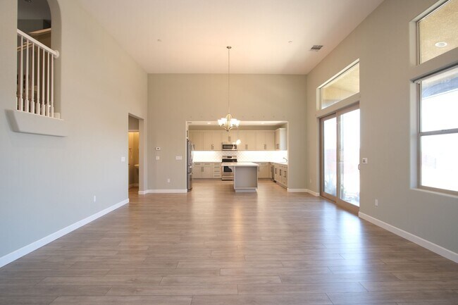 Foto del edificio - Available now! Beautiful Newer Home in Man...