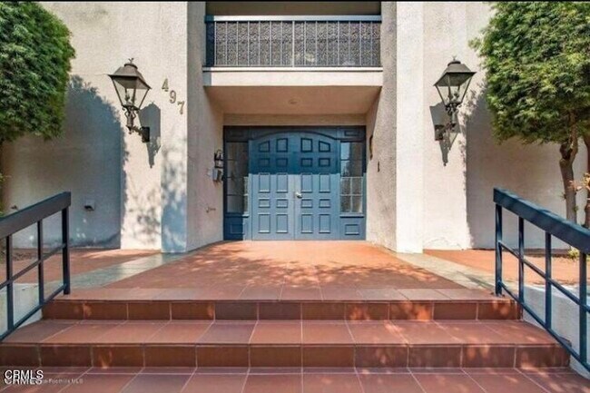 Building Photo - 497 S El Molino Ave