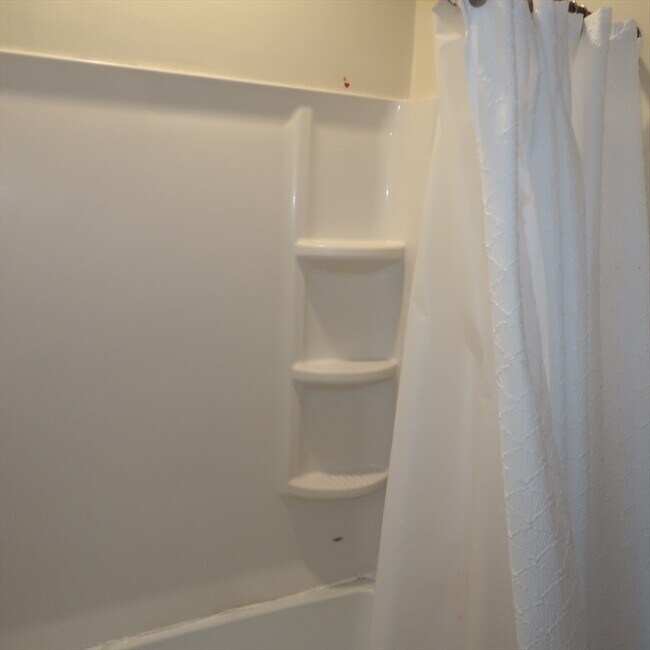 Building Photo - 45 Glenwood St