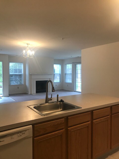 Building Photo - 53 Wagon Wheel Rd