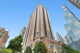Foto principal - 415 E North Water St
