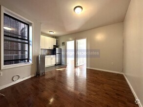 Building Photo - 571 W 159th St