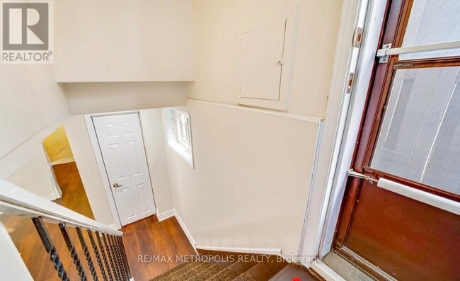 Building Photo - 103 Packard Blvd