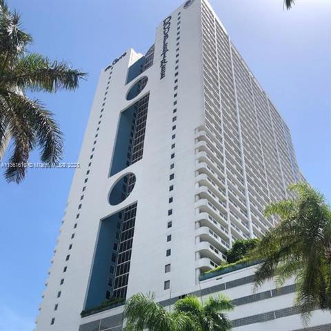 Foto del edificio - 1717 N Bayshore Dr