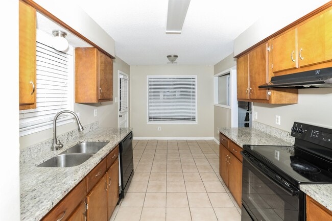 Building Photo - 3697 Rippling Creek Ln