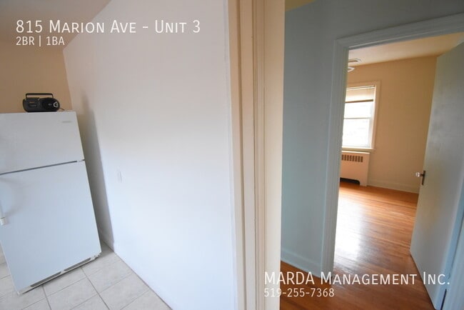Building Photo - SPACIOUS 2BED/1BATH UPPER UNIT! + HYDRO & GAS!