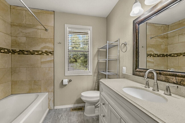 Building Photo - 4573 Canyon Loop