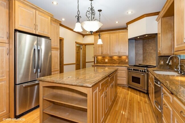 Foto del edificio - 3836 N Oak Park Ave