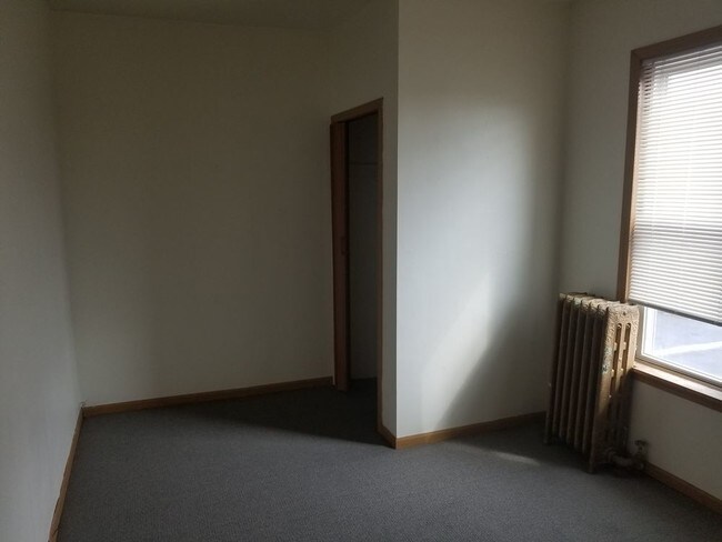 Building Photo - 7042 W. Greenfield Ave.- 1 Bedroom Upper