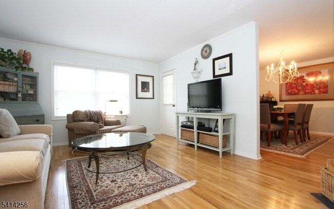 Building Photo - 25 Heritage Dr