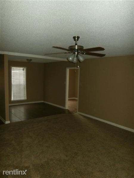 Building Photo - 6857 Birch Run Ln