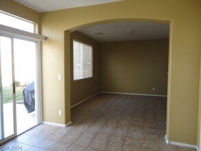 Building Photo - 974 Sweeping Vine Ave