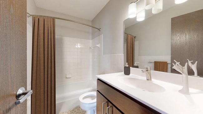 Building Photo - Fremont